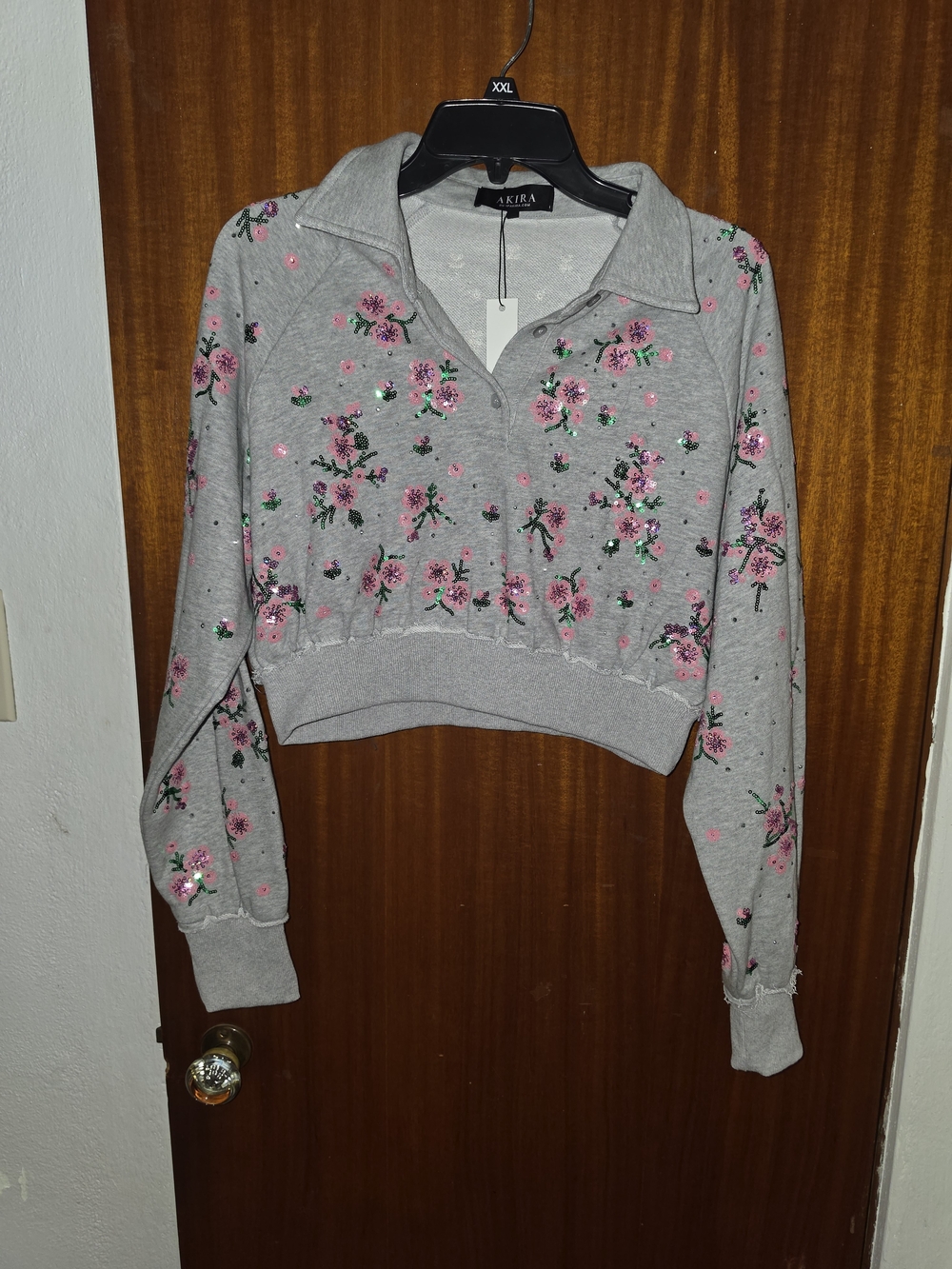 Akira Gray Floral Cropped Sweatshirt/Sweatpants with Pink Embroidery SET